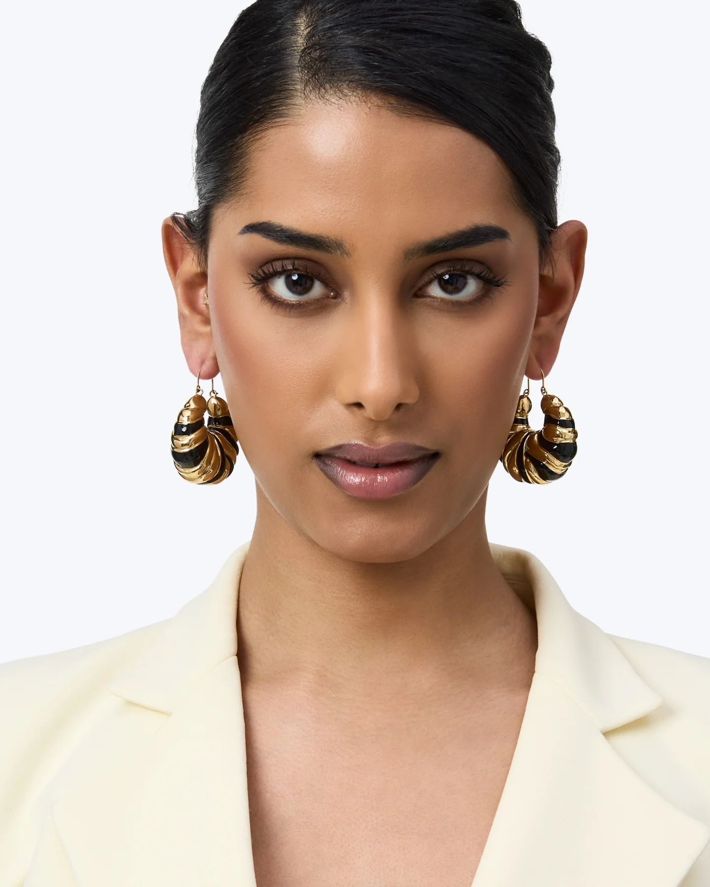 V1_Luar_Earrings_02 - Image 10