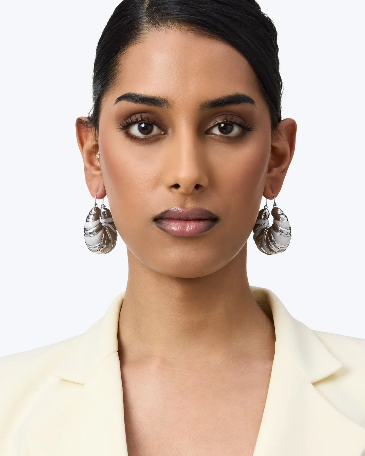 V1_Luar_Earrings_02 - Image 5